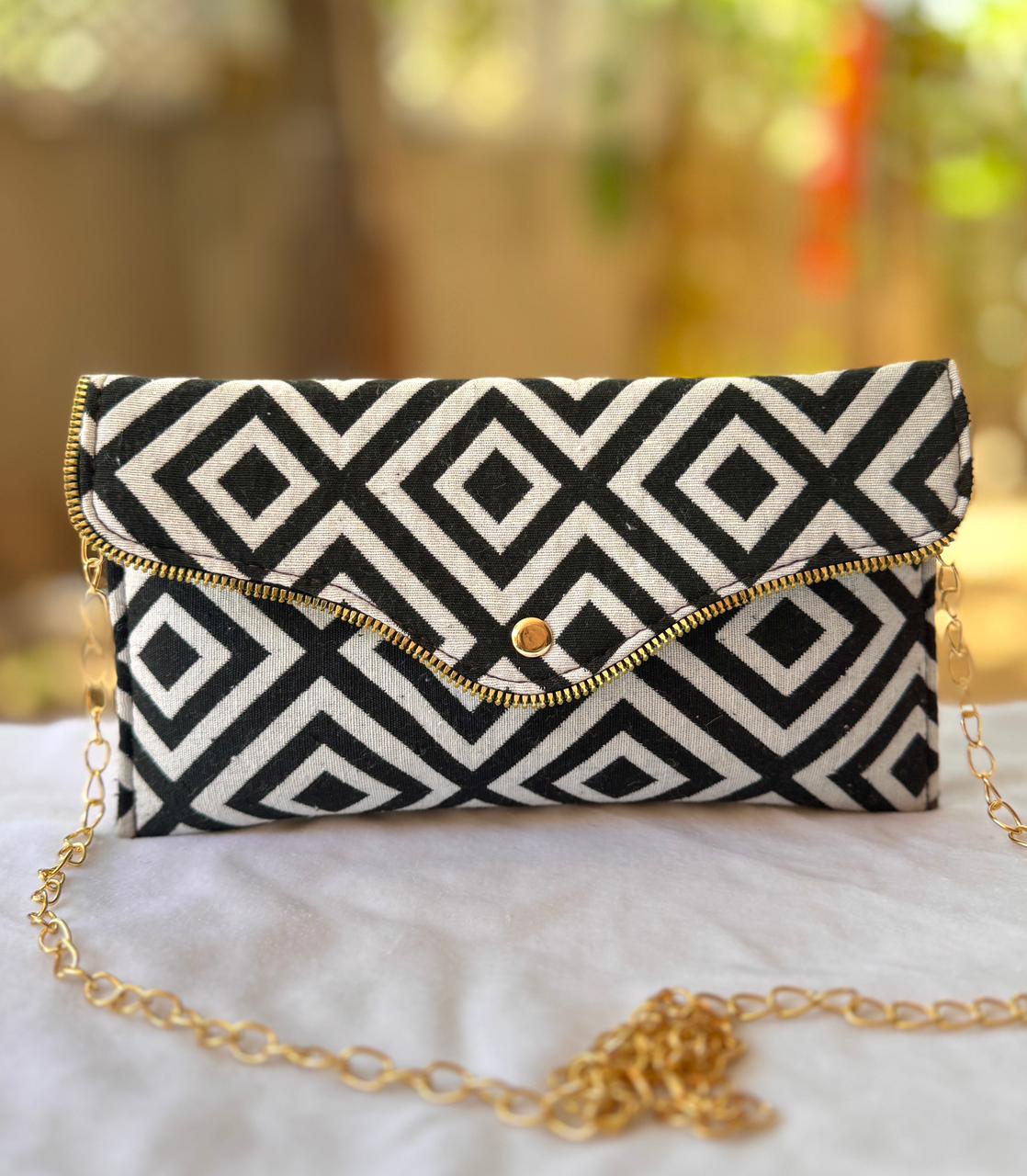 Hand Bag Small Model Black N White Print