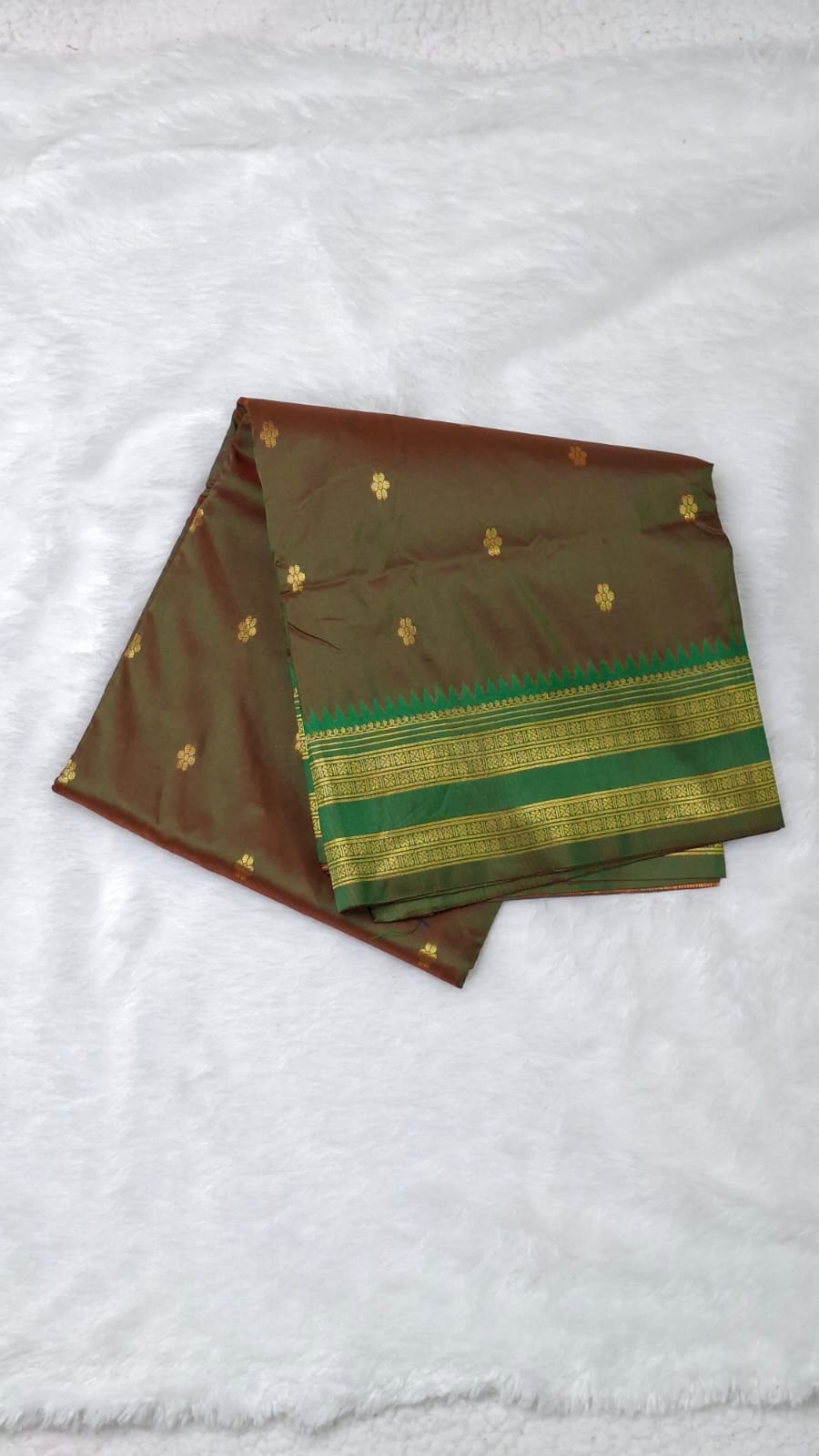 Narayan Peth Saree in Mehandi