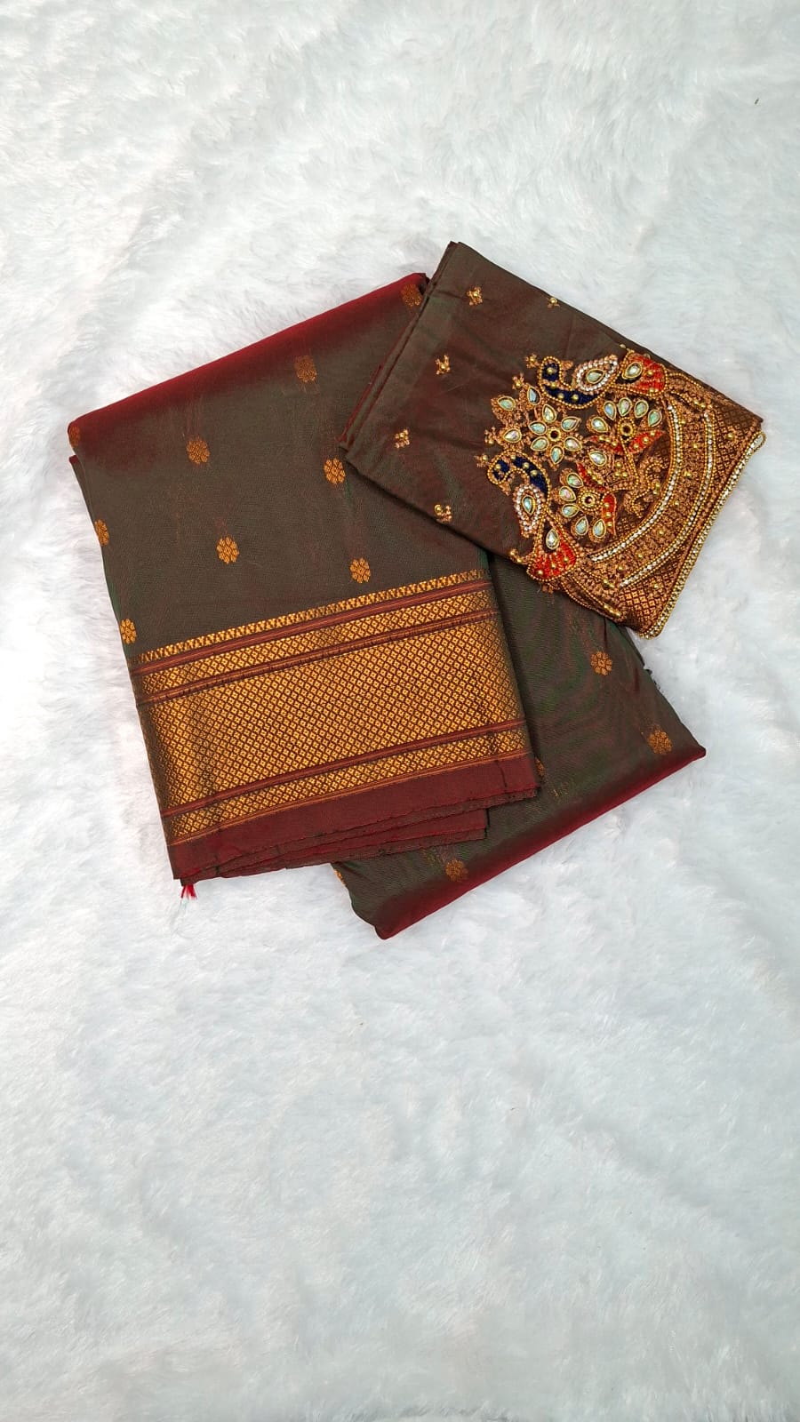 Kalanjali Semi Paithani Saree in Mehandi ,